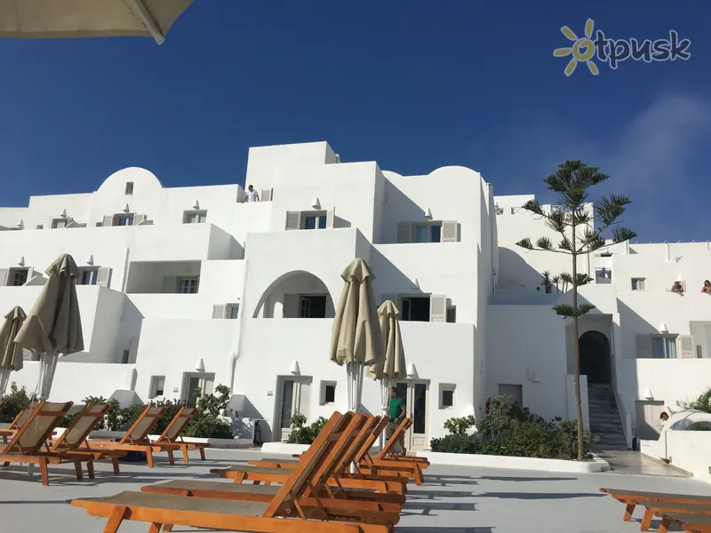 Фото отеля Santorini Palace 4* о. Санторіні Греція екстер'єр та басейни