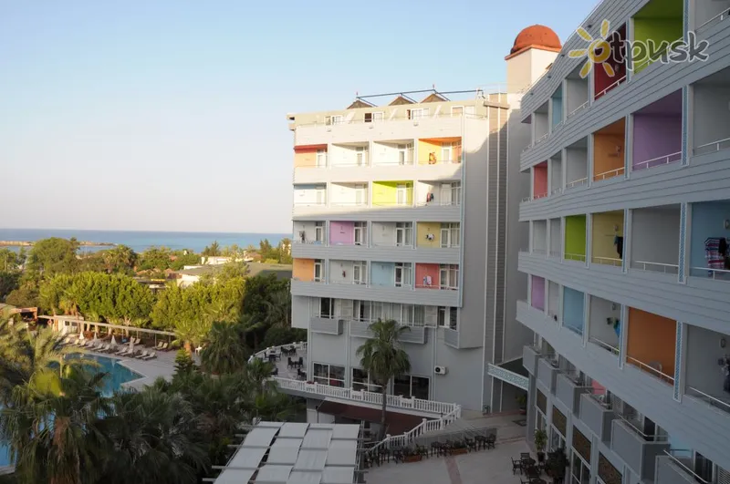 Фото отеля Meridia Beach Hotel 5* Alanija Turkija išorė ir baseinai
