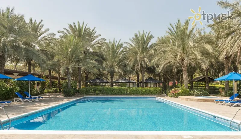 Фото отеля Coral Beach Resort Sharjah 4* Шарджа ОАЭ экстерьер и бассейны