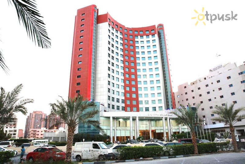 Фото отеля Crown Palace Hotel 4* Аджман ОАЭ экстерьер и бассейны