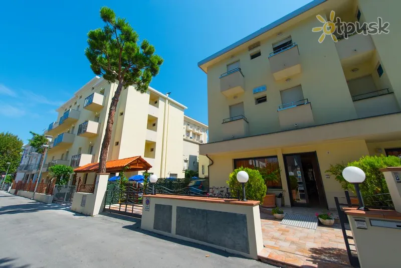 Фото отеля Vannucci Hotel 3* Riminis Italija išorė ir baseinai