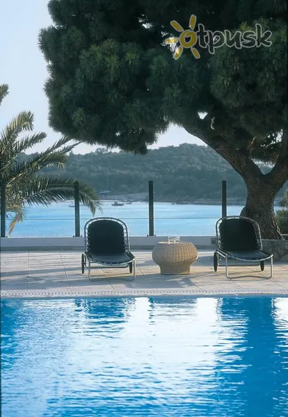 Фото отеля Vouliagmeni Suites 4* Atēnas Grieķija ārpuse un baseini