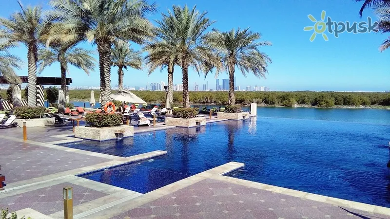 Фото отеля Eastern Mangroves Hotel & Spa by Anantara 5* Abu Dabis JAE išorė ir baseinai
