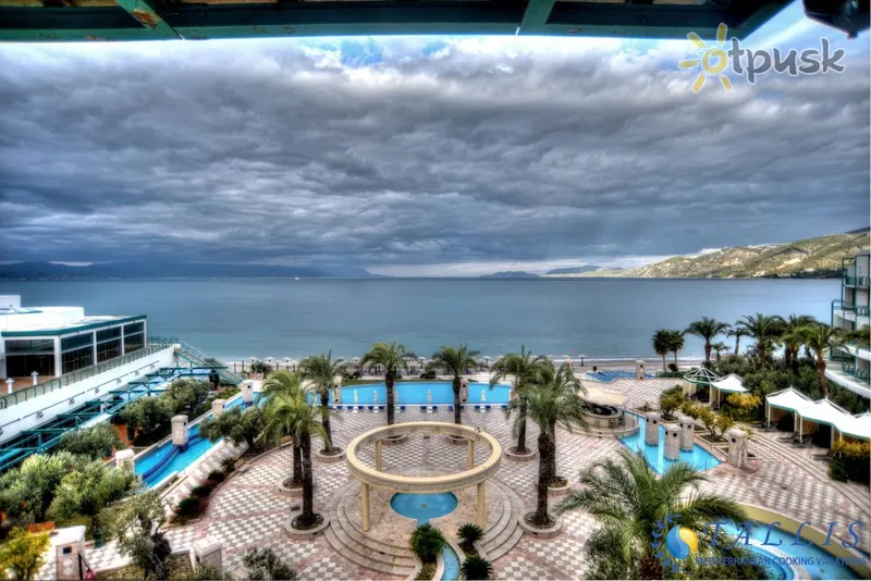 Фото отеля Club Hotel Casino Loutraki 5* Loutraki Graikija išorė ir baseinai