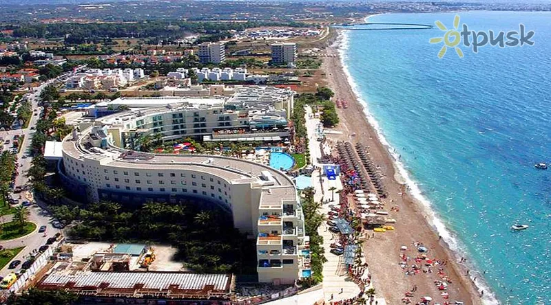 Фото отеля Club Hotel Casino Loutraki 5* Лутраки Греція пляж