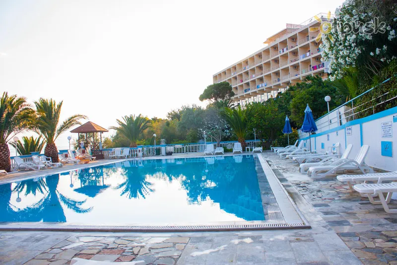 Фото отеля Pappas Hotel 3* Лутраки Греция экстерьер и бассейны