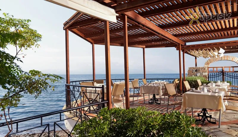 Фото отеля Wyndham Loutraki Poseidon Resort 5* Loutraki Graikija barai ir restoranai