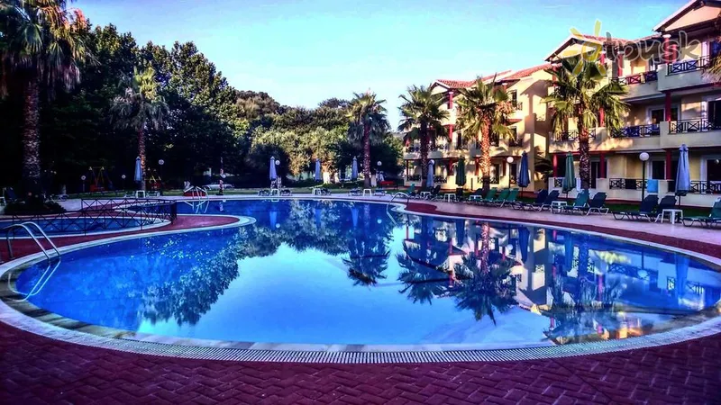 Фото отеля Damia Hotel 2* par. Korfu Grieķija ārpuse un baseini
