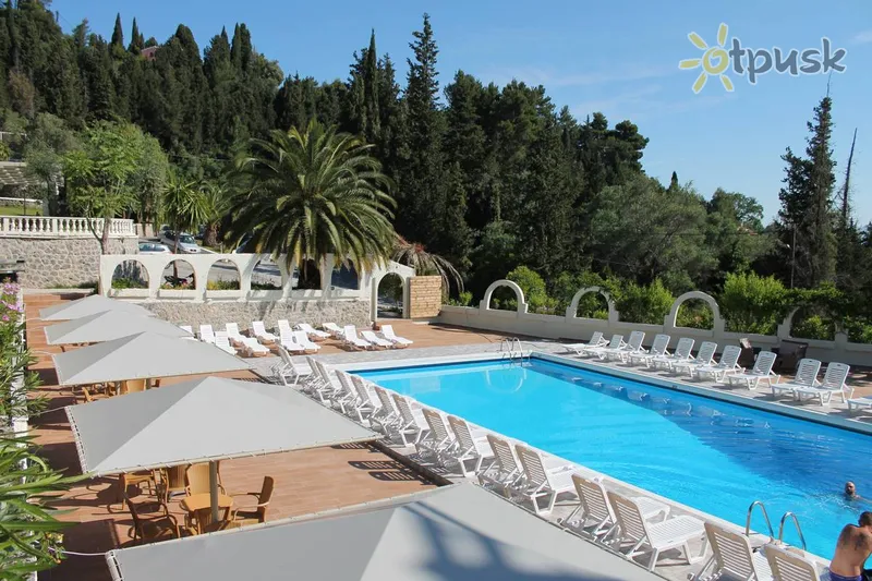 Фото отеля Benitses Bay View Hotel 3* о. Корфу Греция экстерьер и бассейны
