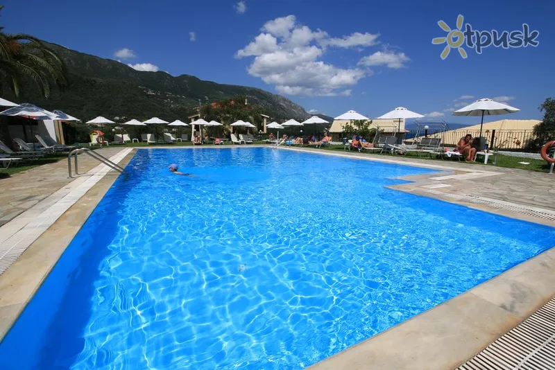 Фото отеля Yannis Hotel 3* par. Korfu Grieķija ārpuse un baseini