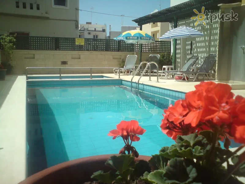 Фото отеля Irini Apartments 3* о. Крит – Іракліон Греція екстер'єр та басейни