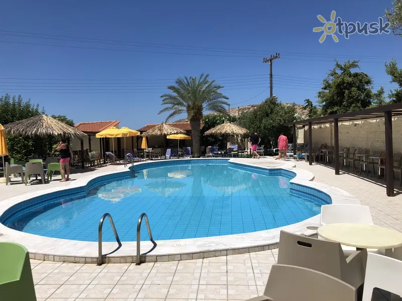 Фото отеля Karteros Hotel 3* о. Крит – Іракліон Греція екстер'єр та басейни