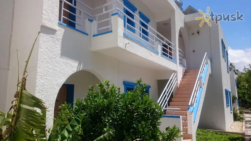 Фото отеля Amazones Villas Apartments 3* о. Крит – Іракліон Греція екстер'єр та басейни