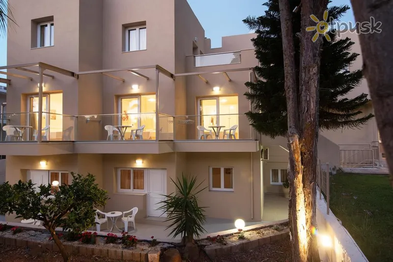 Фото отеля Blue Sky Apartments 2* о. Крит – Іракліон Греція екстер'єр та басейни