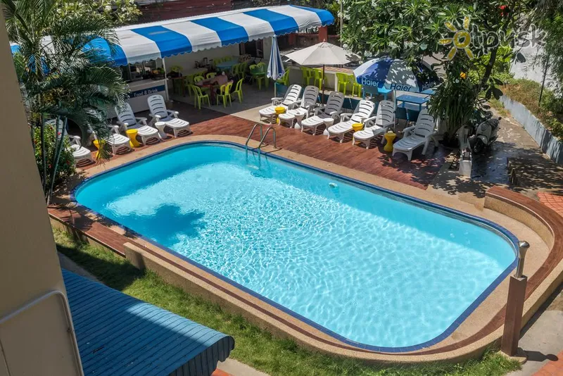 Фото отеля Porter House Beach Hotel 3* о. Пхукет Таїланд екстер'єр та басейни