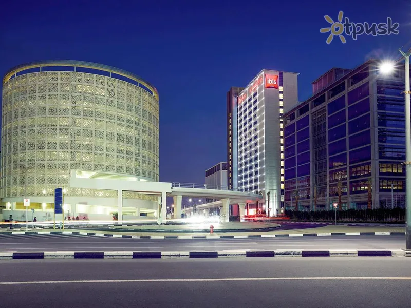Фото отеля Ibis One Central 3* Дубай ОАЭ экстерьер и бассейны