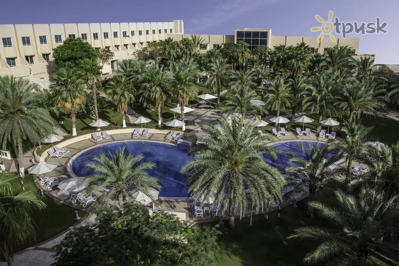 Фото отеля Millennium Central Mafraq 4* Абу Дабі ОАЕ екстер'єр та басейни