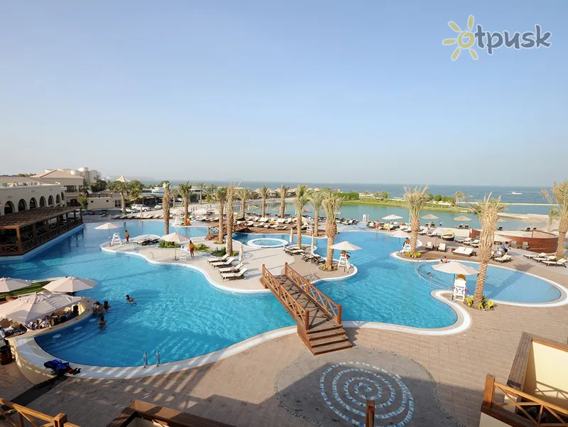 Фото отеля Al Bander Hotel & Resort 4* Манама Бахрейн экстерьер и бассейны