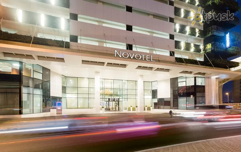 Фото отеля Novotel Dubai Al Barsha 4* Dubajus JAE išorė ir baseinai
