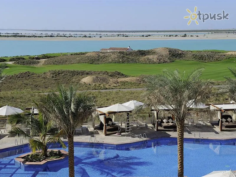Фото отеля Radisson Blu Hotel Yas Island 4* Абу Дабі ОАЕ екстер'єр та басейни