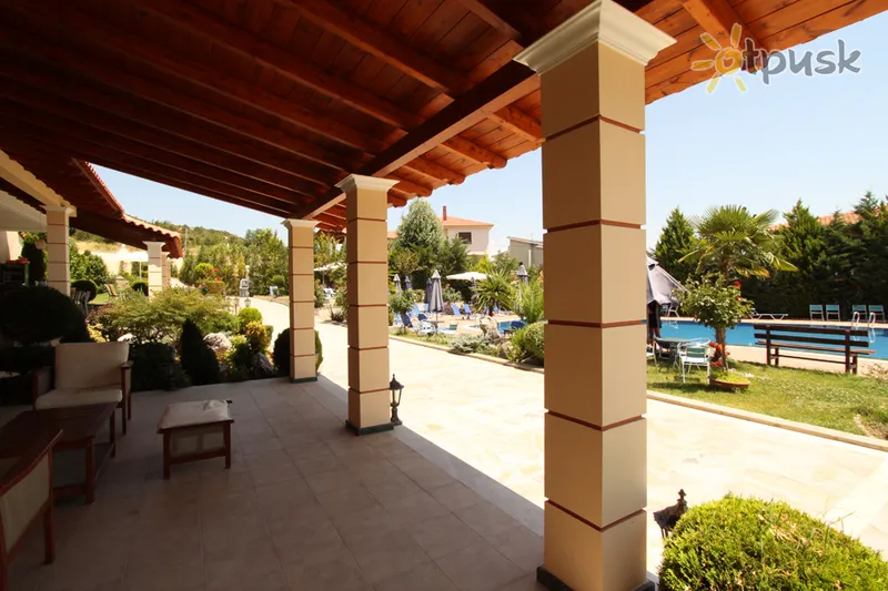 Фото отеля Famissi Eden Hotel 4* Каламбака Греция экстерьер и бассейны