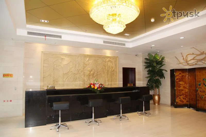 Фото отеля Hua Bao Shi Hotel Sanya 2* о. Хайнань Китай лобби и интерьер