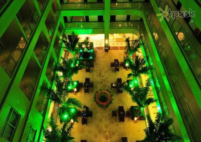 Фото отеля Sanya Baosheng Seaview Hotel 2* о. Хайнань Китай бари та ресторани