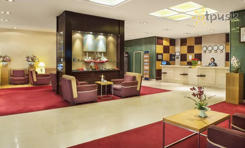Фото отеля Golden Tulip Sharjah 4* Šārdža AAE vestibils un interjers