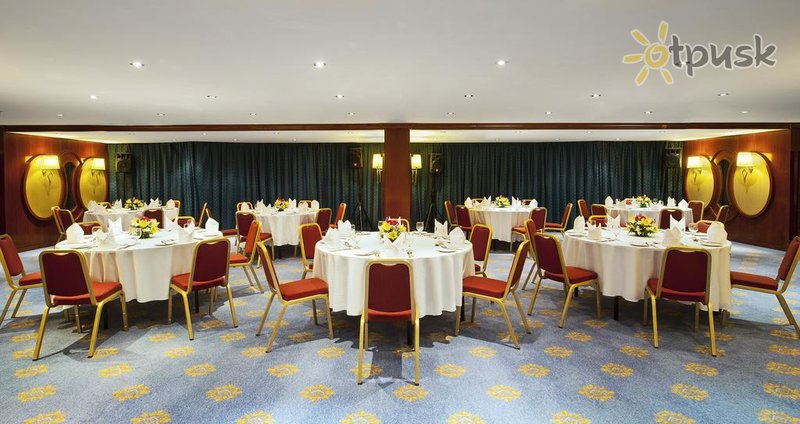 Фото отеля Golden Tulip Sharjah 4* Шарджа ОАЭ бары и рестораны