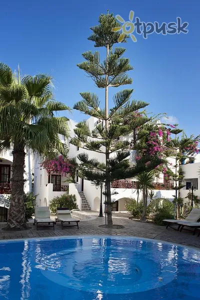 Фото отеля Veggera 4* о. Санторини Греция экстерьер и бассейны