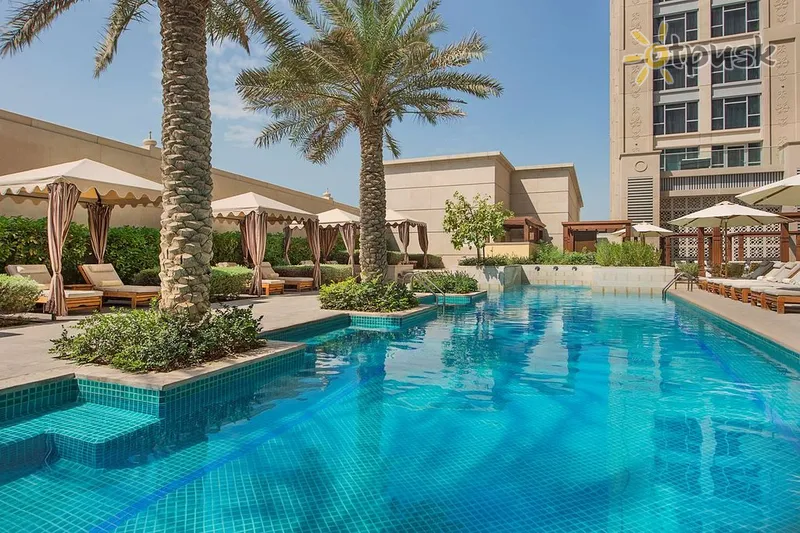 Фото отеля Hilton Dubai Al Habtoor City 5* Dubaija AAE ārpuse un baseini