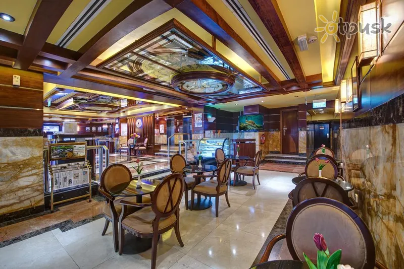 Фото отеля Royal Tulip Sharjah Hotel Apartments 3* Шарджа ОАЭ бары и рестораны