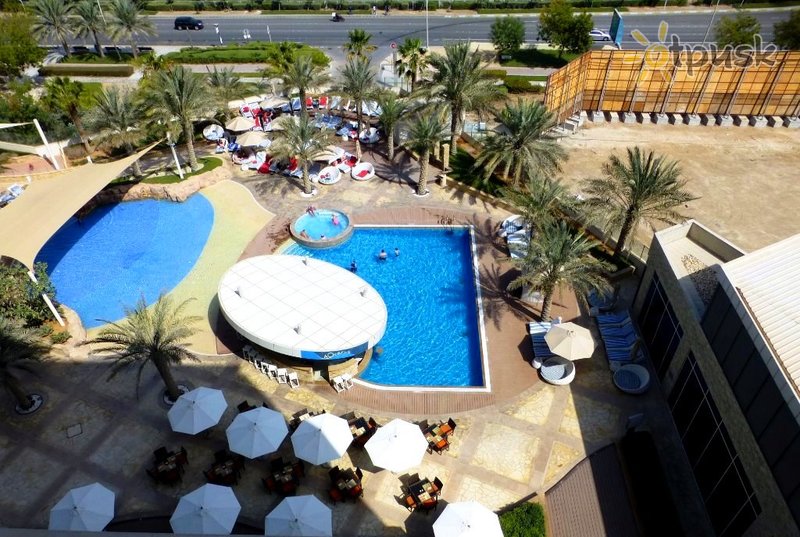 Фото отеля Yas Island Rotana 4* Абу Даби ОАЭ экстерьер и бассейны