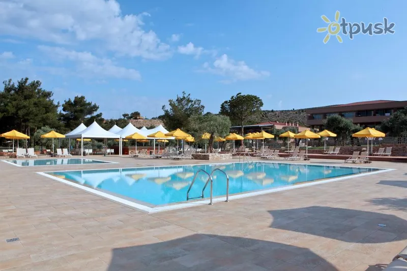 Фото отеля Royal Paradise Beach Resort & Spa 5* par. Thassos Grieķija ārpuse un baseini