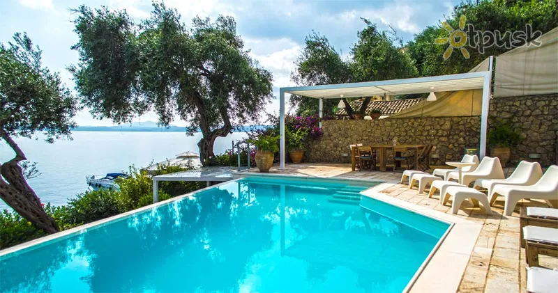 Фото отеля Glyfa Corfu Apartments 4* Korfu Graikija išorė ir baseinai