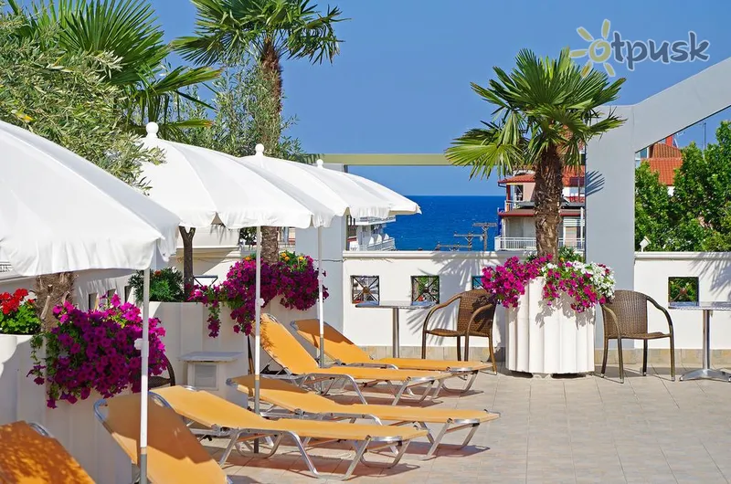 Фото отеля Europe Hotel 3* Pieria Grieķija ārpuse un baseini
