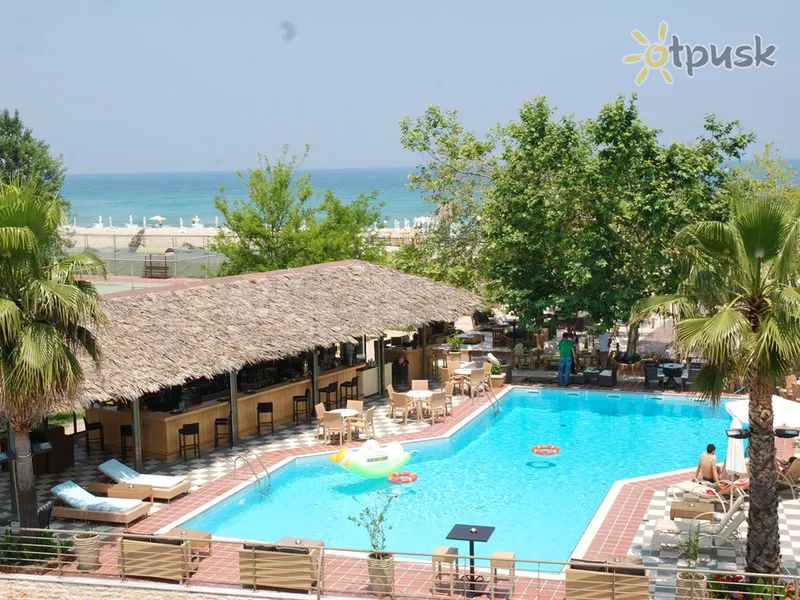 Фото отеля Afrodite Hotel 3* Pieria Graikija išorė ir baseinai