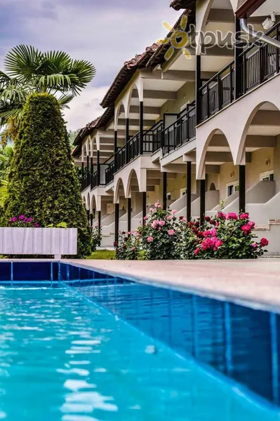 Фото отеля Afroditi Hotel 3* Pieria Grieķija ārpuse un baseini