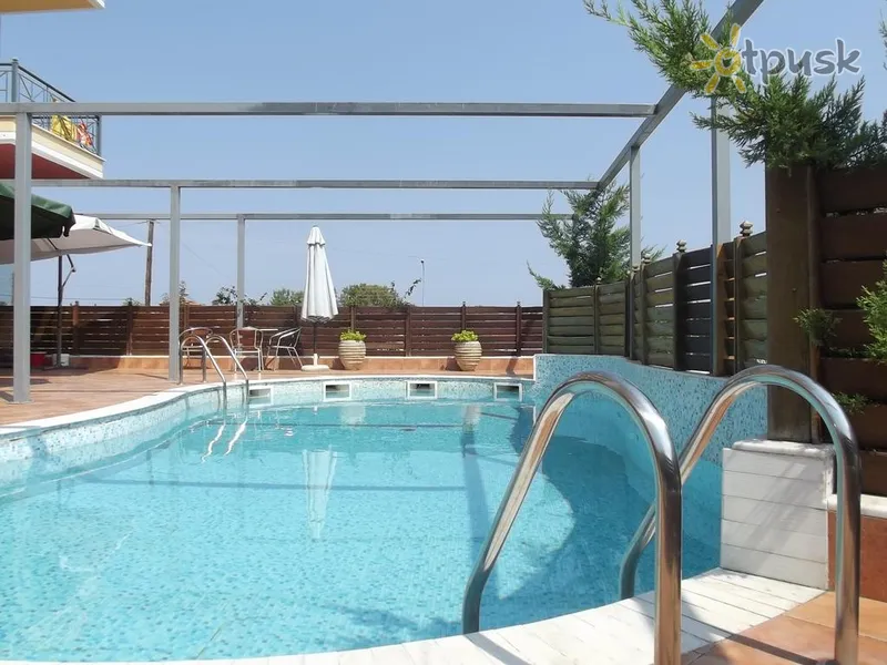 Фото отеля Metropole Hotel 2* Пієрія Греція екстер'єр та басейни