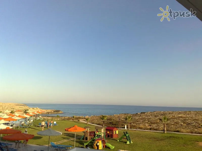 Фото отеля Aktea Beach Village 4* Айя Напа Кіпр пляж