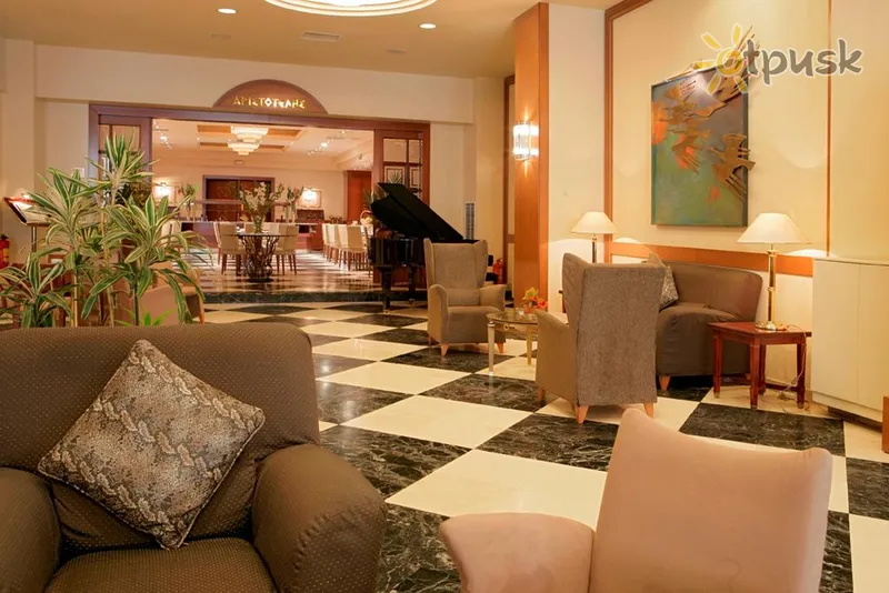 Фото отеля Holiday Inn Thessaloniki 5* Saloniki Grieķija vestibils un interjers