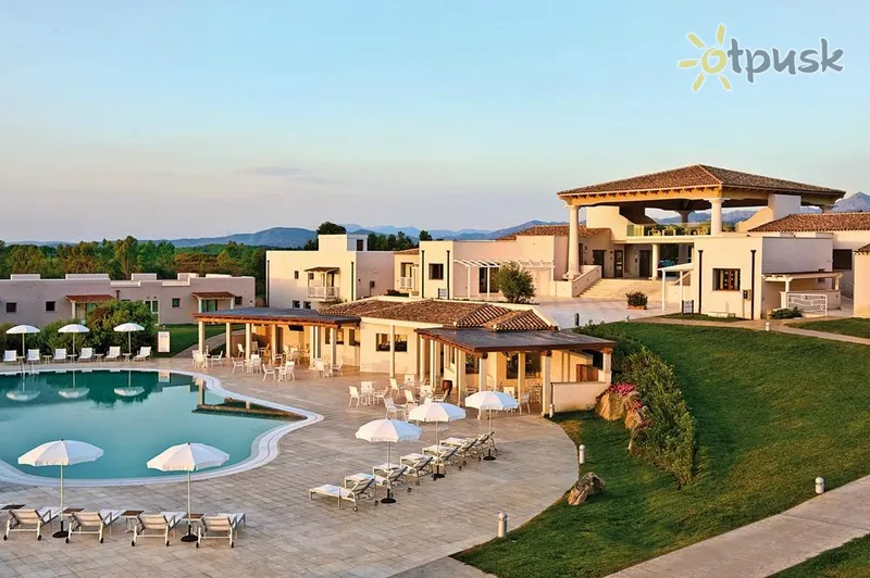 Фото отеля Grande Baia Resort & Spa 4* о. Сардиния Италия экстерьер и бассейны