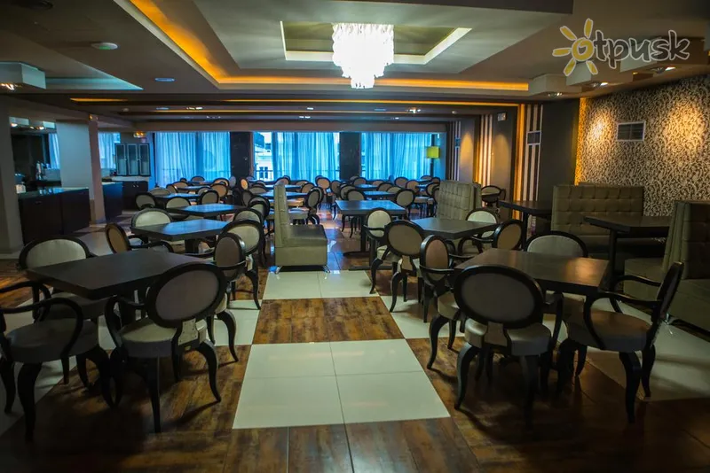 Фото отеля Metropolitan Hotel 4* Saloniki Grieķija bāri un restorāni
