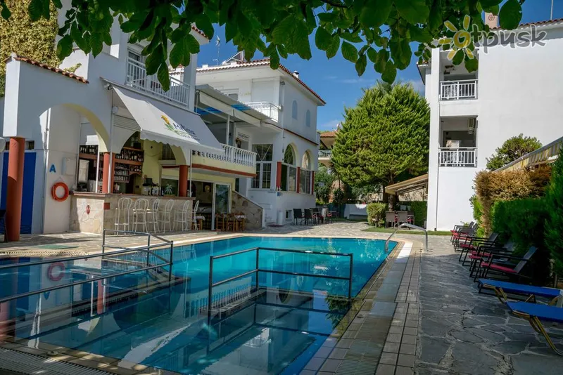 Фото отеля Melissa Hotel 2* Halkidiki — Sitonija Grieķija ārpuse un baseini