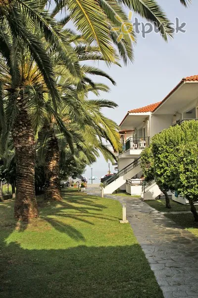 Фото отеля Miramare Bungalows 2* Halkidiki — Sitonija Grieķija ārpuse un baseini