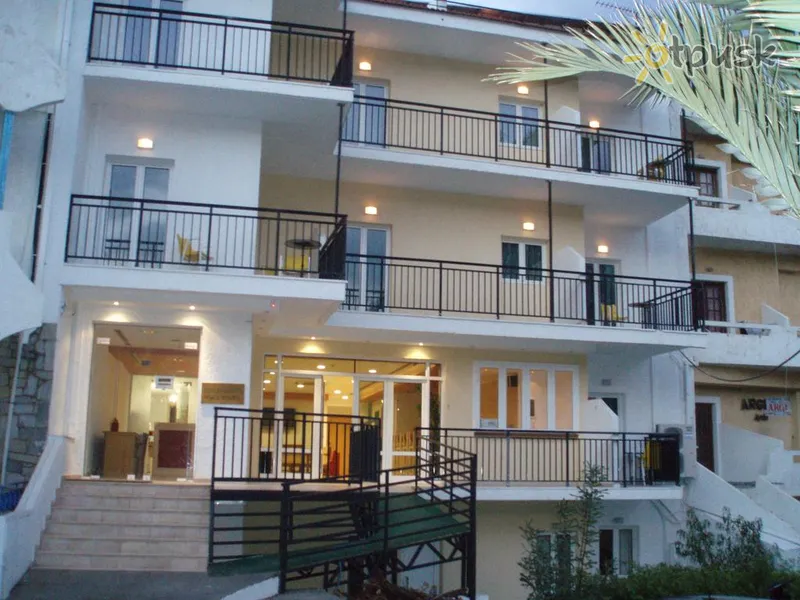 Фото отеля Haris Apartments (Hersonissos) 3* о. Крит – Іракліон Греція екстер'єр та басейни