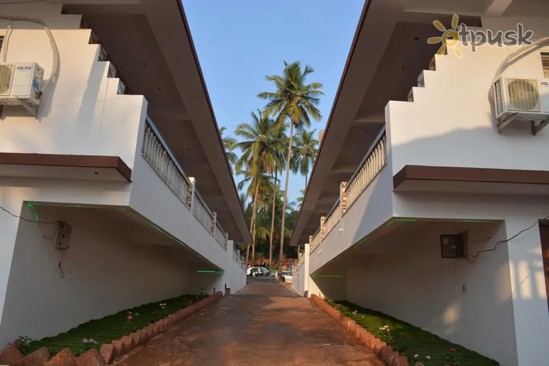 Фото отеля Sai Ganesh Hotel 2* Північний Гоа Індія екстер'єр та басейни