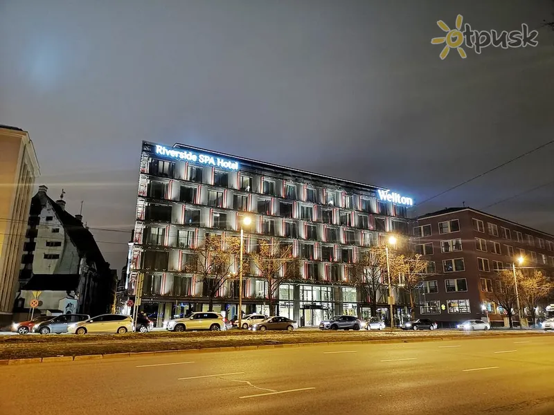 Фото отеля Wellton Riverside Spa Hotel 4* Рига Латвия экстерьер и бассейны