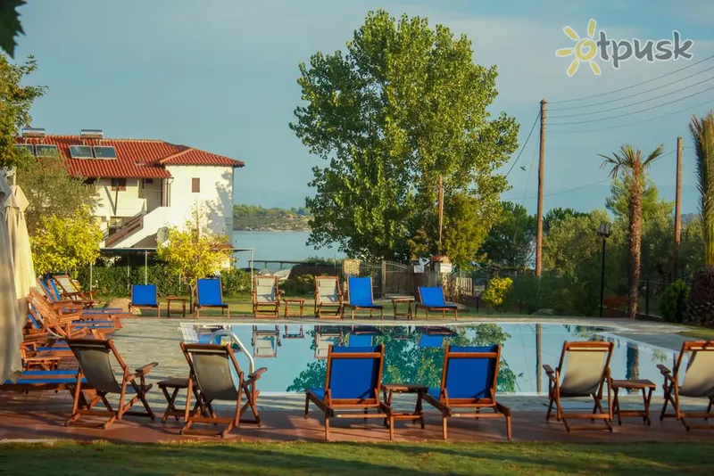 Фото отеля Vasiliadi Villa 2* Халкідікі – Сітонія Греція екстер'єр та басейни
