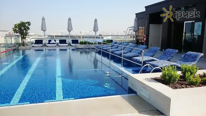 Фото отеля Le Meridien Dubai Hotel & Conference Centre 5* Дубай ОАЭ экстерьер и бассейны